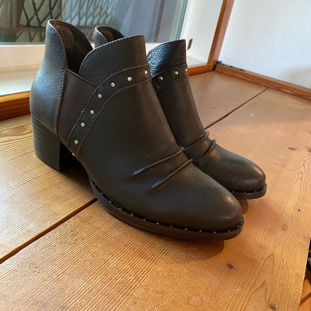 Earth Brand Booties